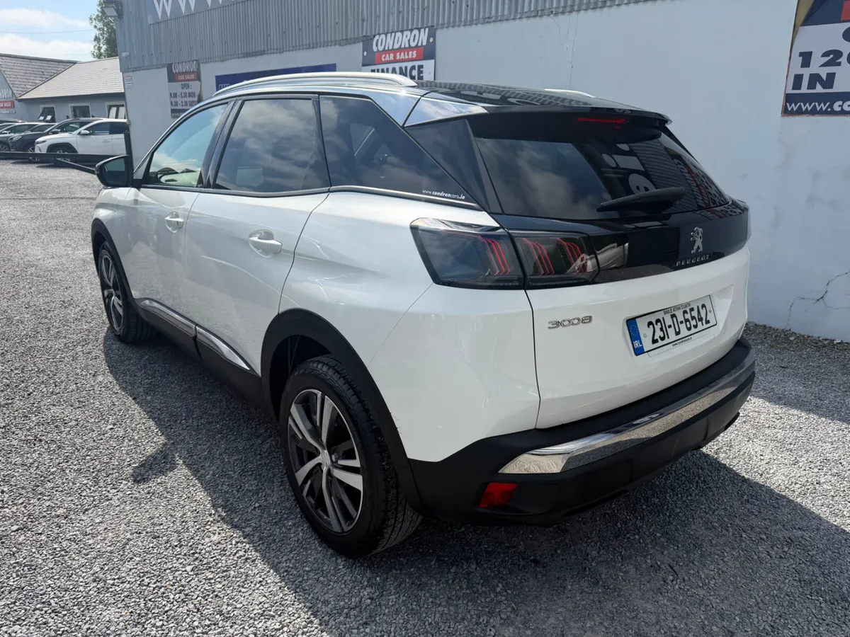 Peugeot 3008 MPV, Diesel, 2023, White
