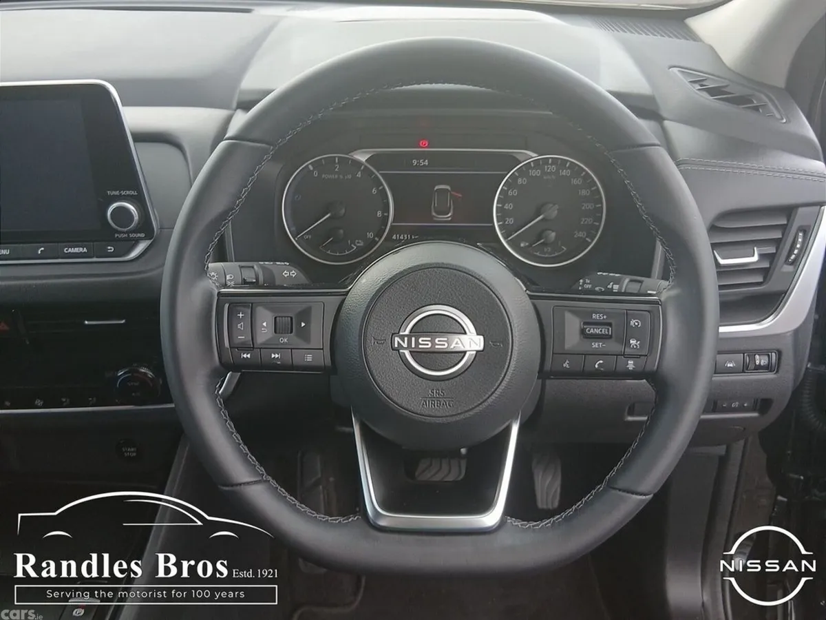 Nissan Qashqai MPV, Petrol, 2023, Black
