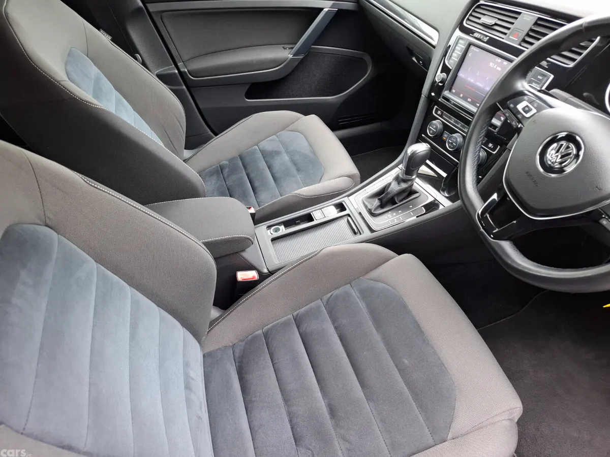 VOLKSWAGEN GOLF 1.4 TSI HIGHLINE AUTO, Mayo