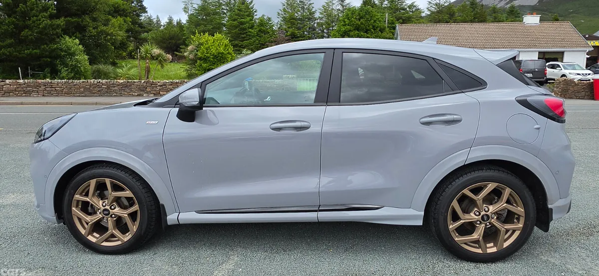 Ford Puma MPV, Petrol, 2023, Grey