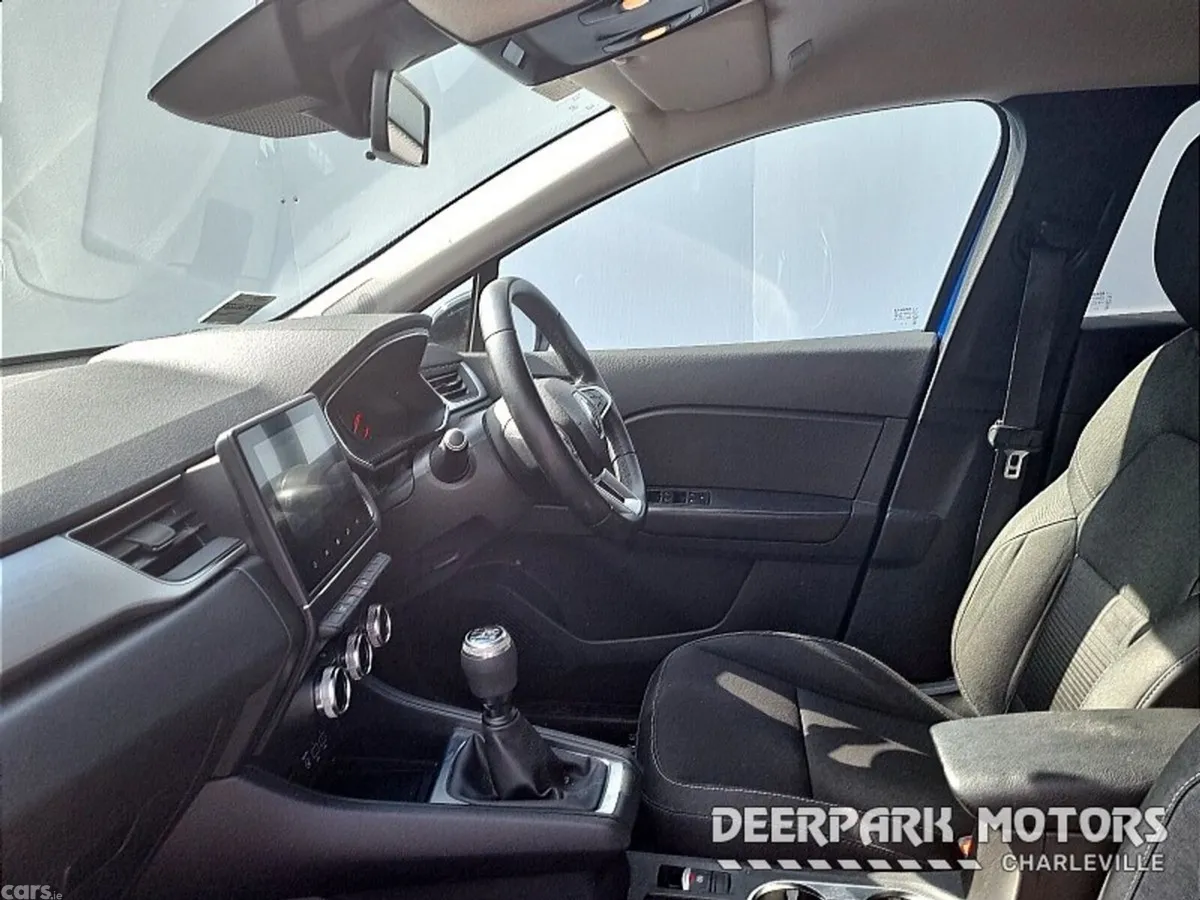 Renault Captur Hatchback, Petrol, 2020, Blue