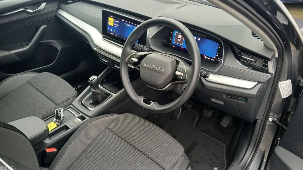 Skoda Octavia Saloon, Diesel, 2025, Grey