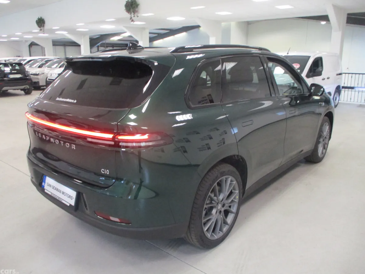 Leapmotor C10 SUV, Electric, 2027, Green