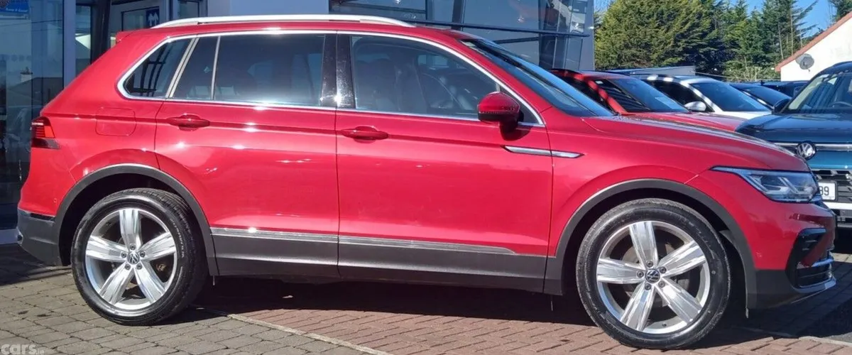 Volkswagen Tiguan SUV, Diesel, 2023, Red