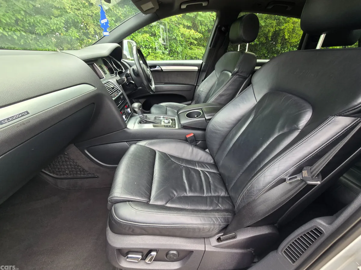 Audi Q7 SUV, Diesel, 2012, Silver