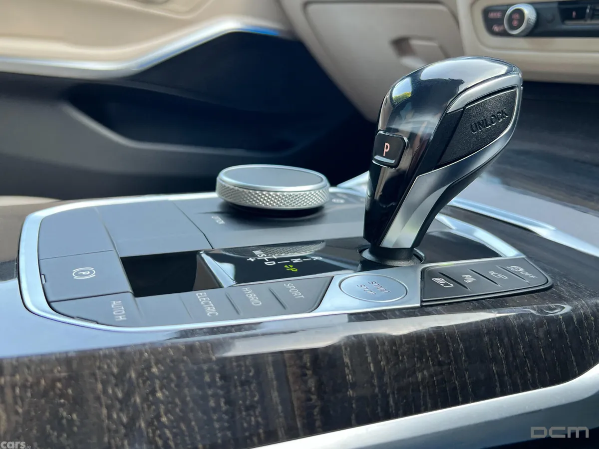 BMW 3-Series Saloon, Petrol Plug-in Hybrid, 2021, Black