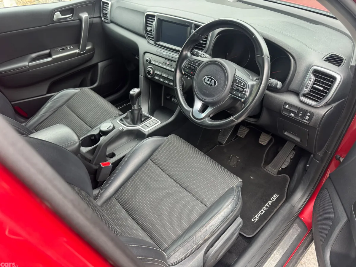 Kia Sportage SUV, Diesel, 2016, Red