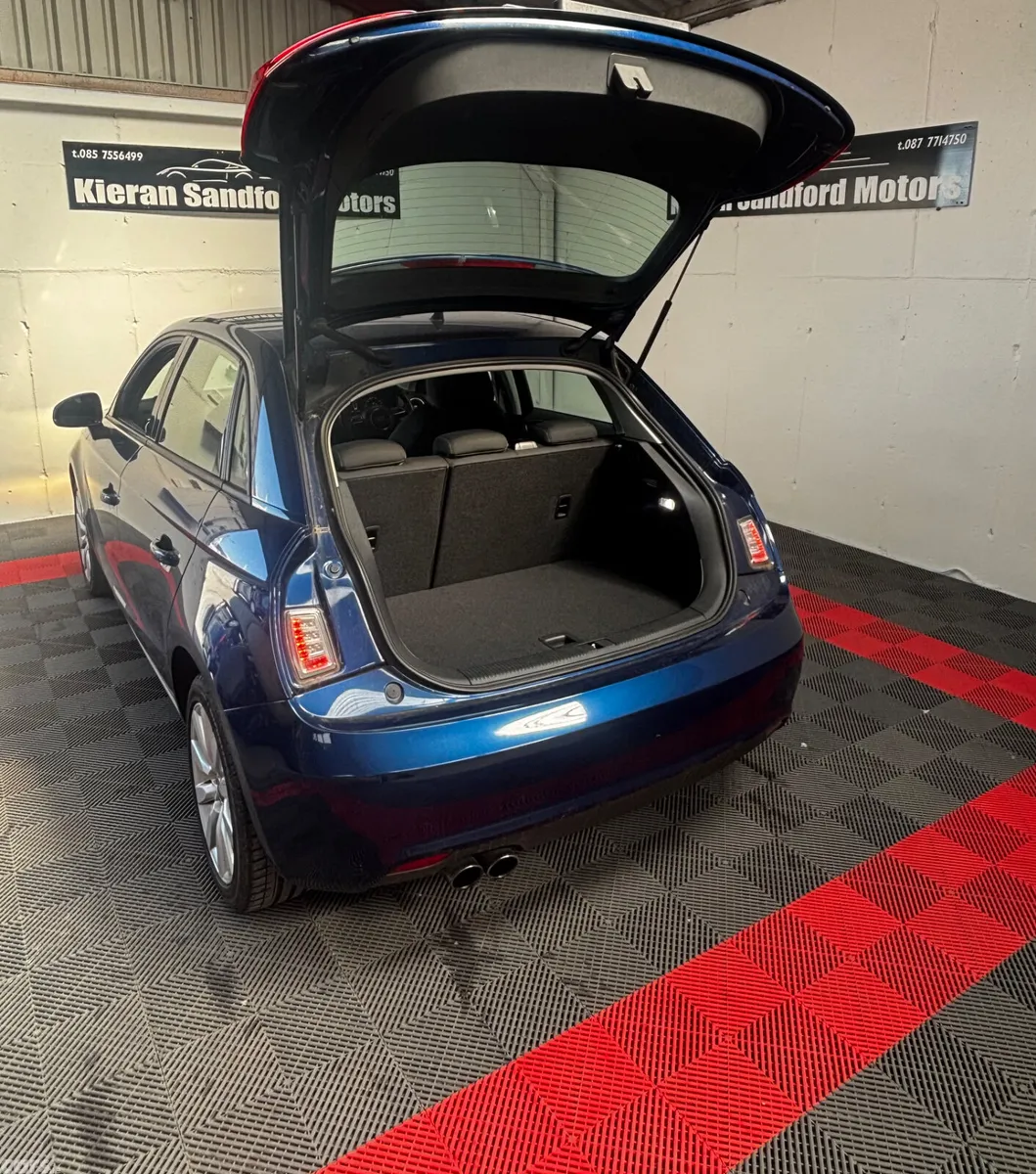 Audi A1 Hatchback, Petrol, 2014, Blue