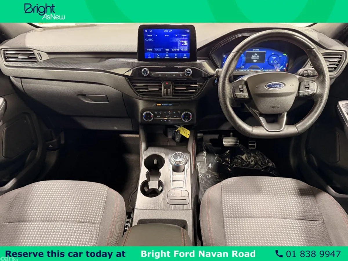 Ford Kuga MPV, Petrol Plug-in Hybrid, 2023, Black