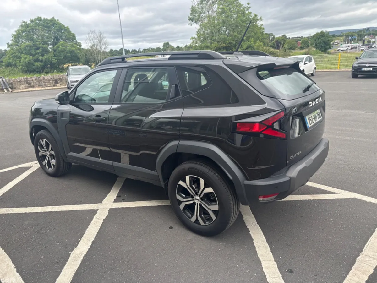 Dacia Duster Hatchback, Petrol Hybrid, 2025, Black