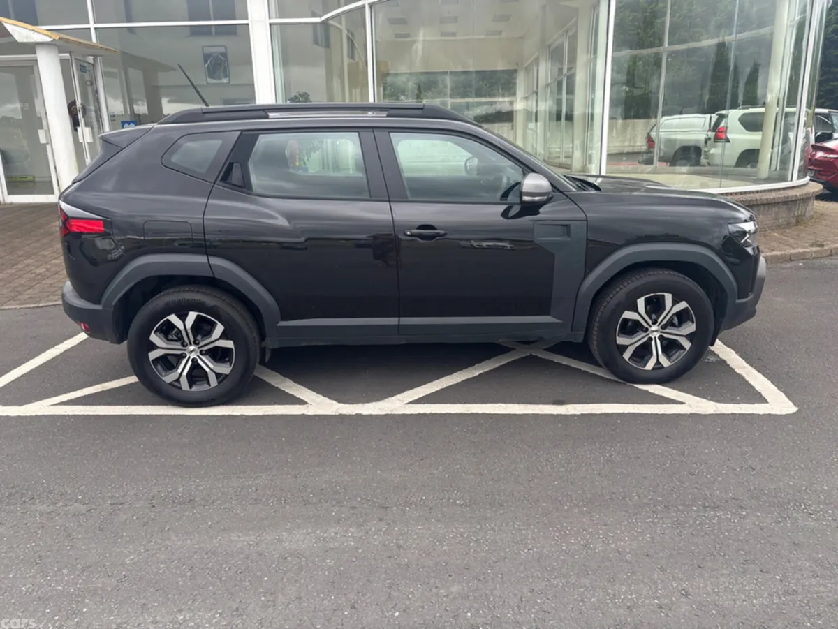 Dacia Duster Hatchback, Petrol Hybrid, 2025, Black