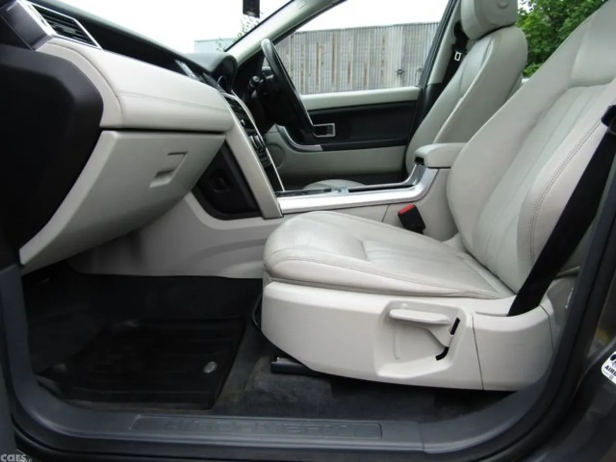 Land Rover Discovery Sport Estate, Diesel, 2017, Grey