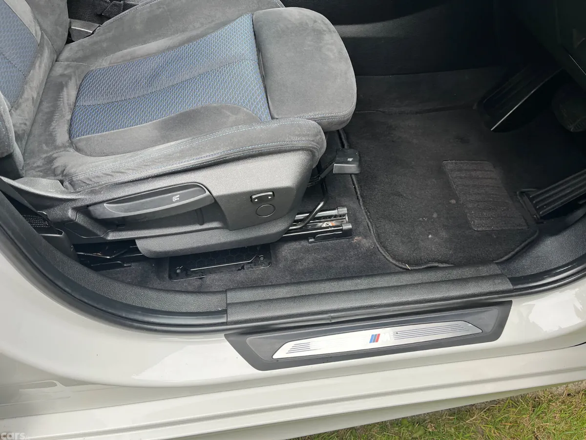 BMW 2-Series Hatchback, Petrol, 2016, White