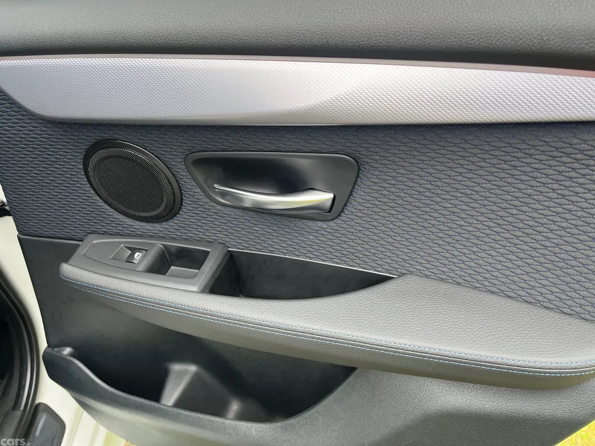 BMW 2-Series Hatchback, Petrol, 2016, White