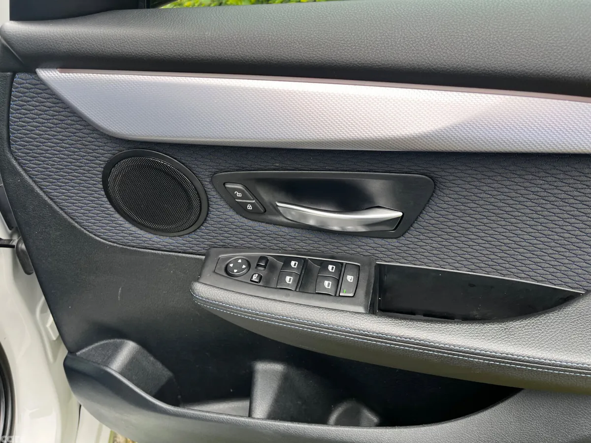 BMW 2-Series Hatchback, Petrol, 2016, White