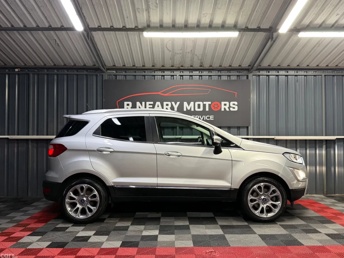 Ford EcoSport SUV, Petrol, 2020, Grey