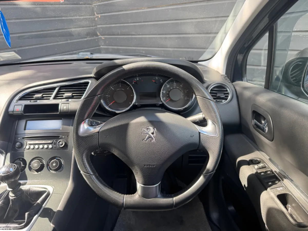 Peugeot 3008 MPV, Diesel, 2014, Blue