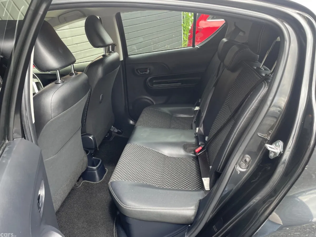 Toyota Aqua Hatchback, Petrol Hybrid, 2016, Black