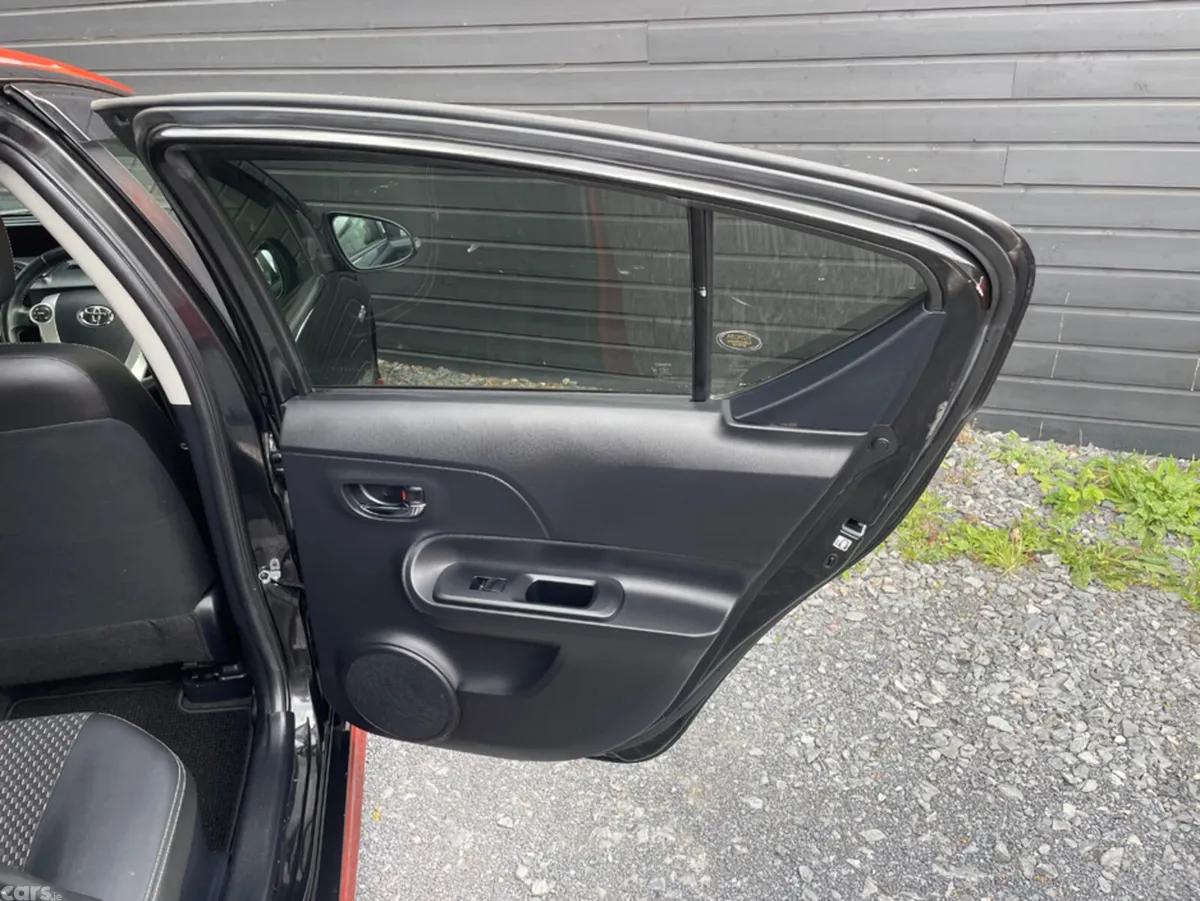 Toyota Aqua Hatchback, Petrol Hybrid, 2016, Black