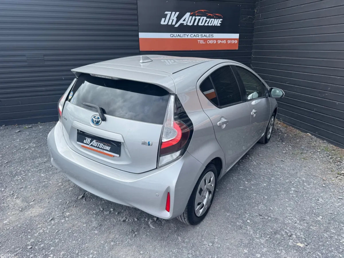 Toyota Aqua Hatchback, Petrol Hybrid, 2021, Silver