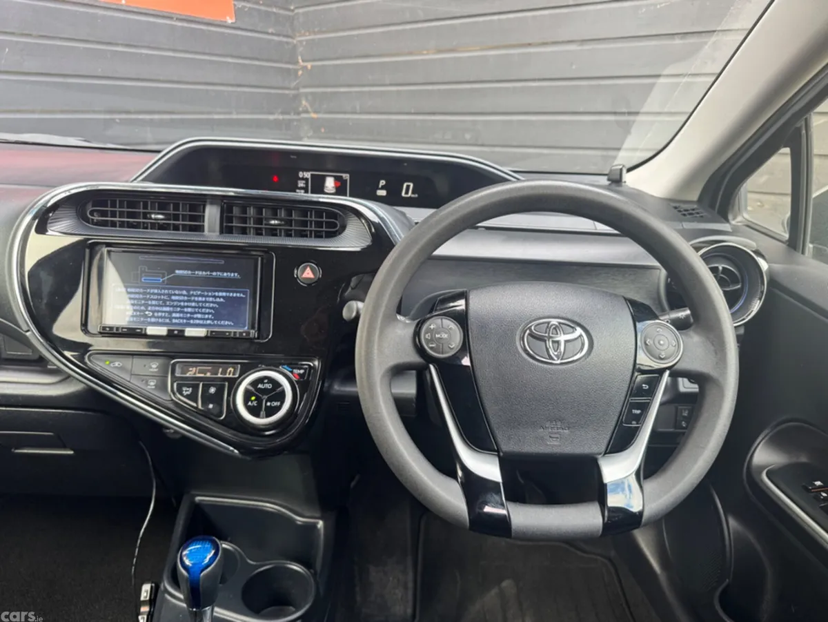 Toyota Aqua Hatchback, Petrol Hybrid, 2021, Silver