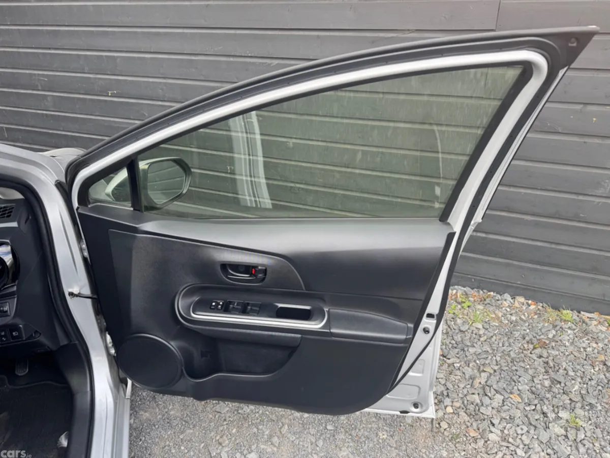 Toyota Aqua Hatchback, Petrol Hybrid, 2021, Silver