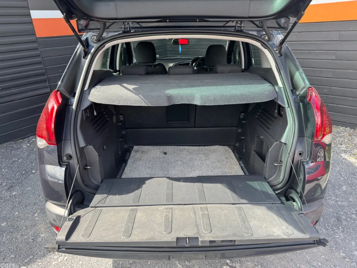 Peugeot 3008 MPV, Diesel, 2014, Blue
