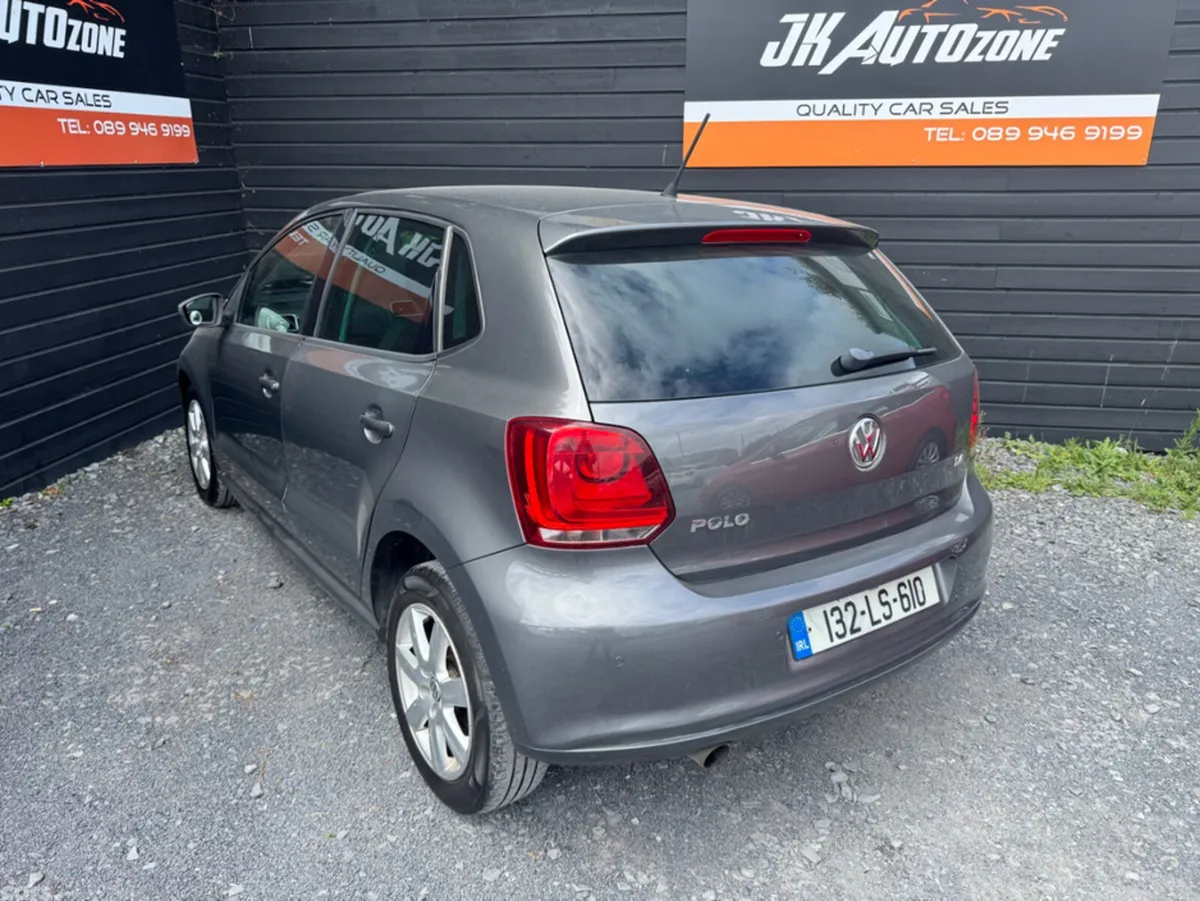 Volkswagen Polo Hatchback, Petrol, 2013, Grey