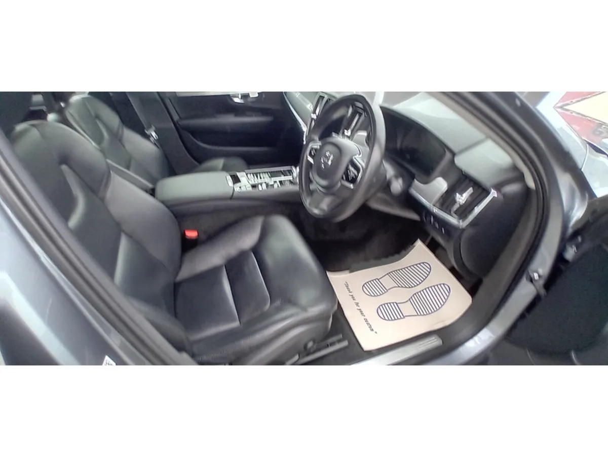 Volvo S90 Saloon, Petrol Plug-in Hybrid, 2019, Grey