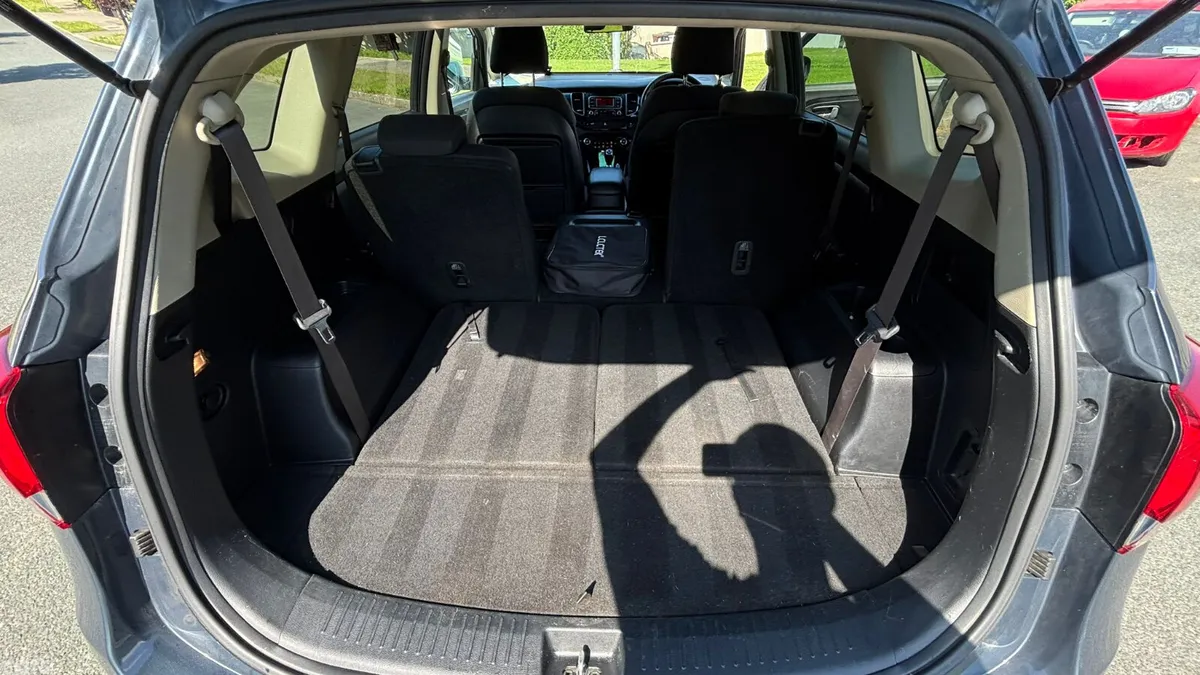 Kia Carens MPV, Diesel, 2014, Blue