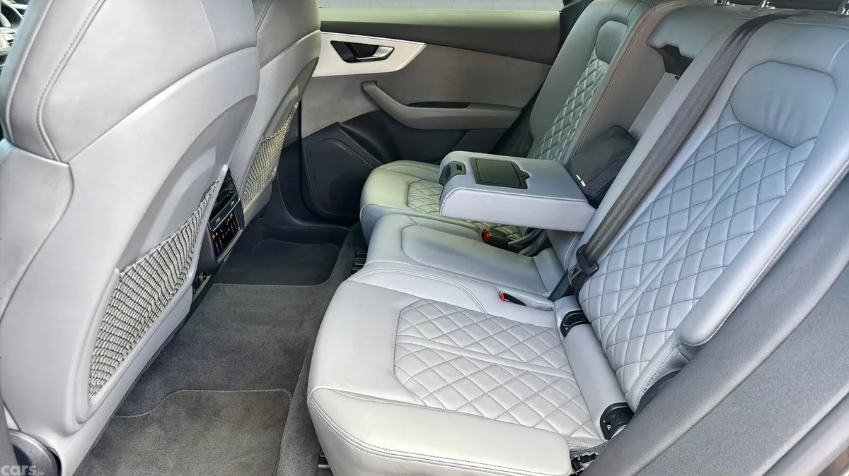 Audi Q8 Hatchback, Diesel, 2023, Grey