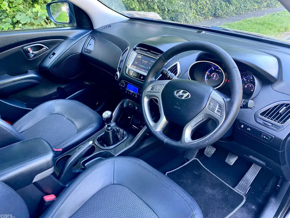 Hyundai ix35 SUV, Diesel, 2012, Black