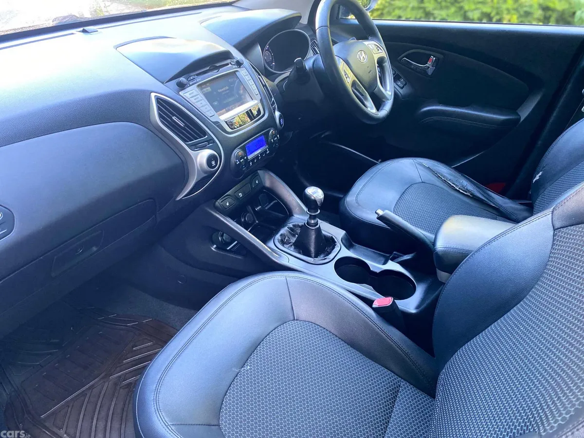 Hyundai ix35 SUV, Diesel, 2012, Black