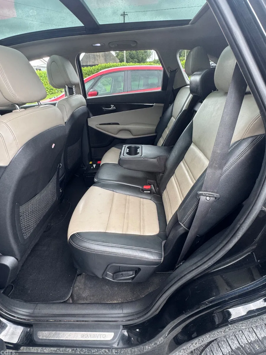 Kia Sorento SUV, Diesel, 2015, Black