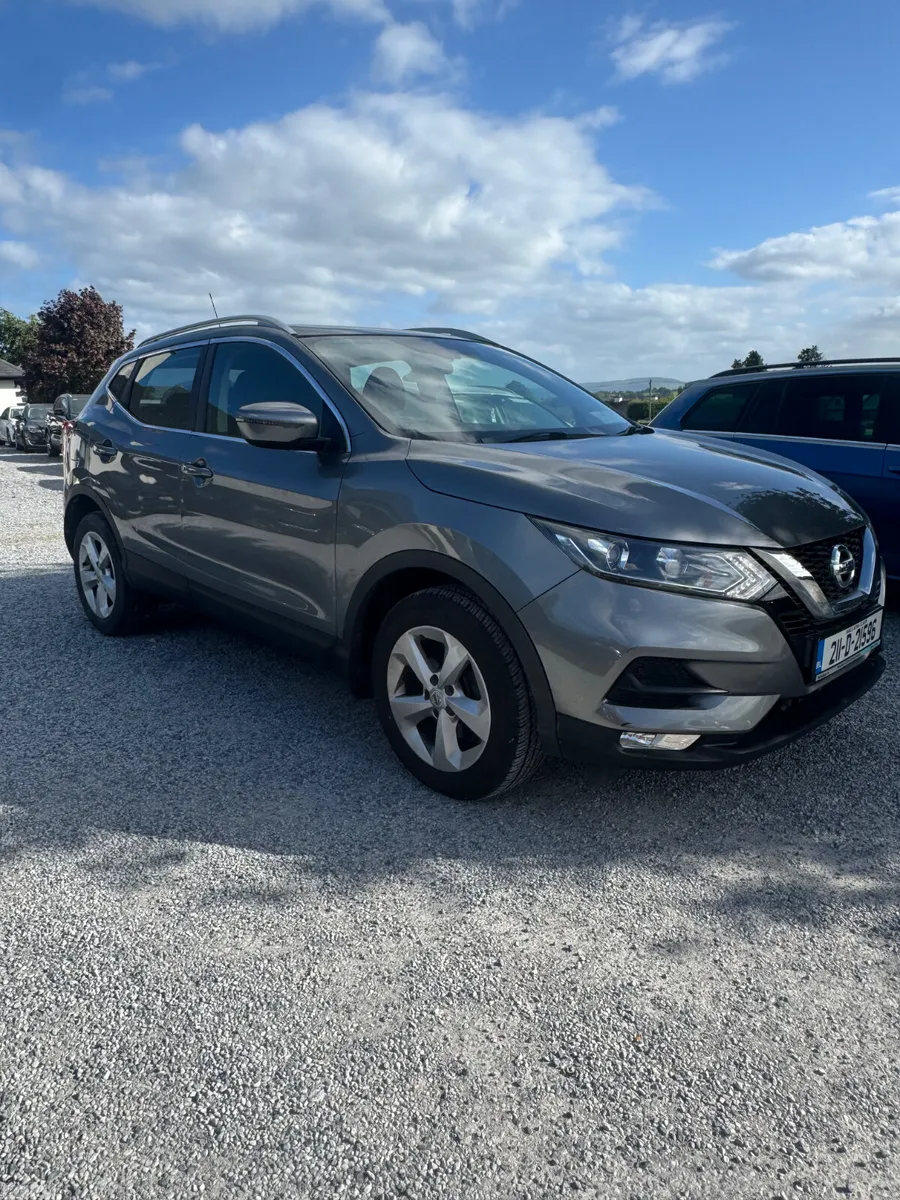 Nissan Qashqai MPV, Petrol, 2021, Grey