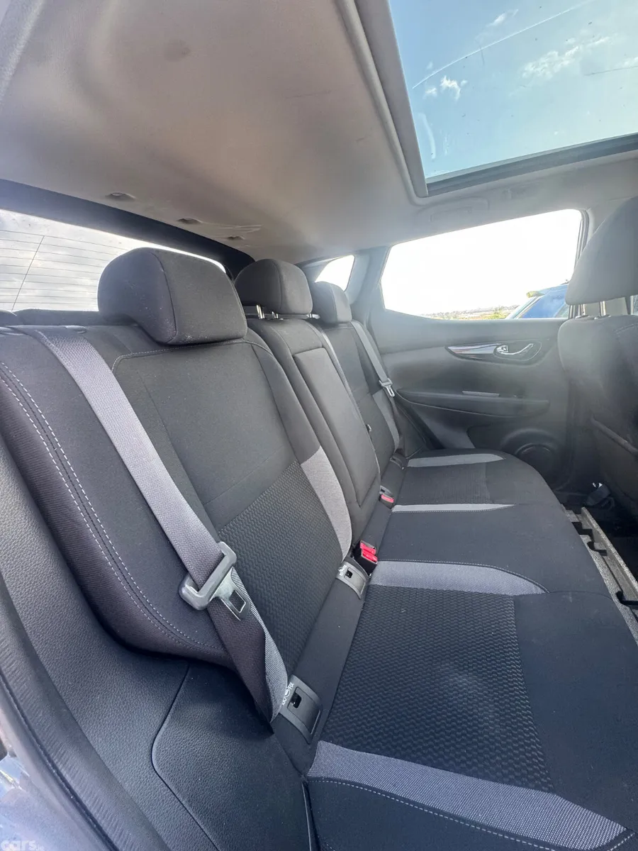 Nissan Qashqai MPV, Petrol, 2021, Grey