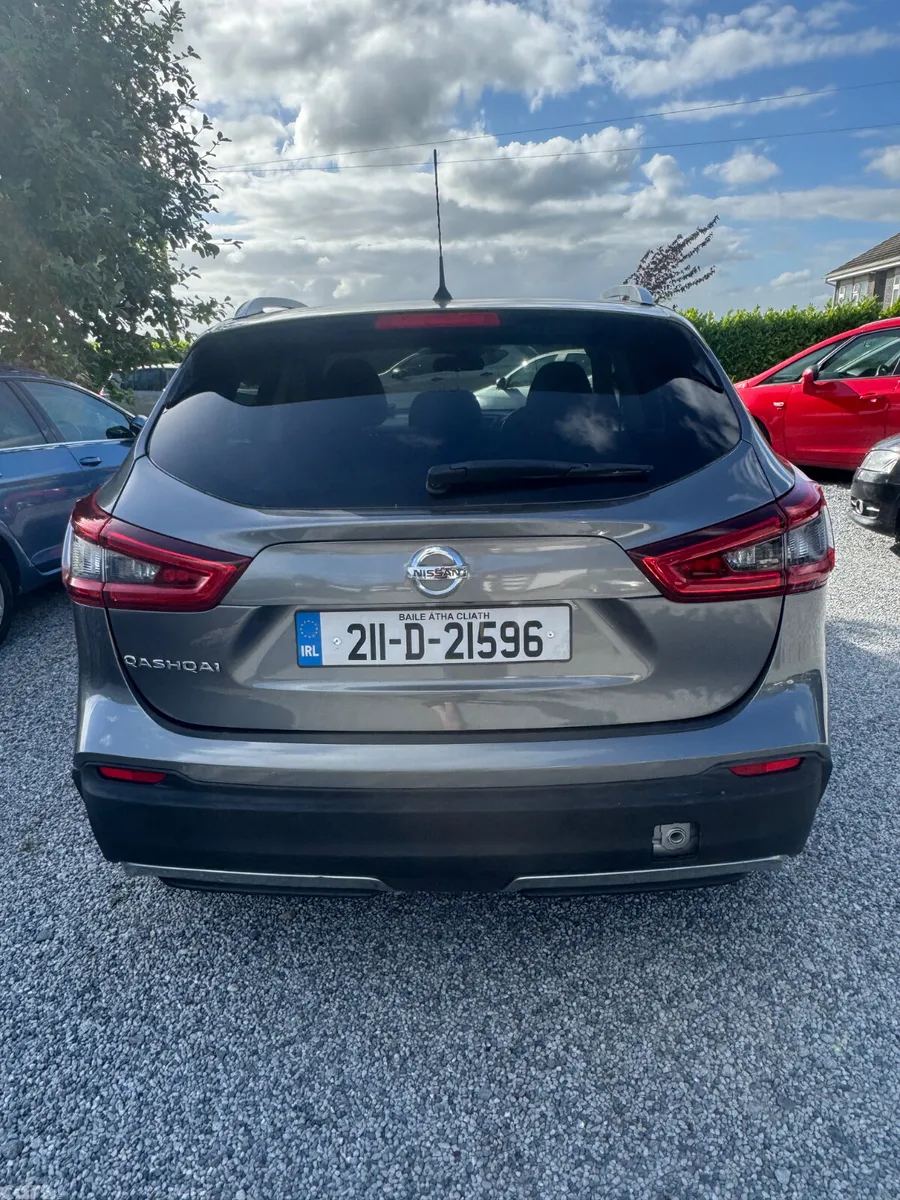 Nissan Qashqai MPV, Petrol, 2021, Grey