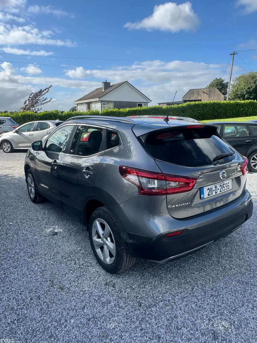 Nissan Qashqai MPV, Petrol, 2021, Grey