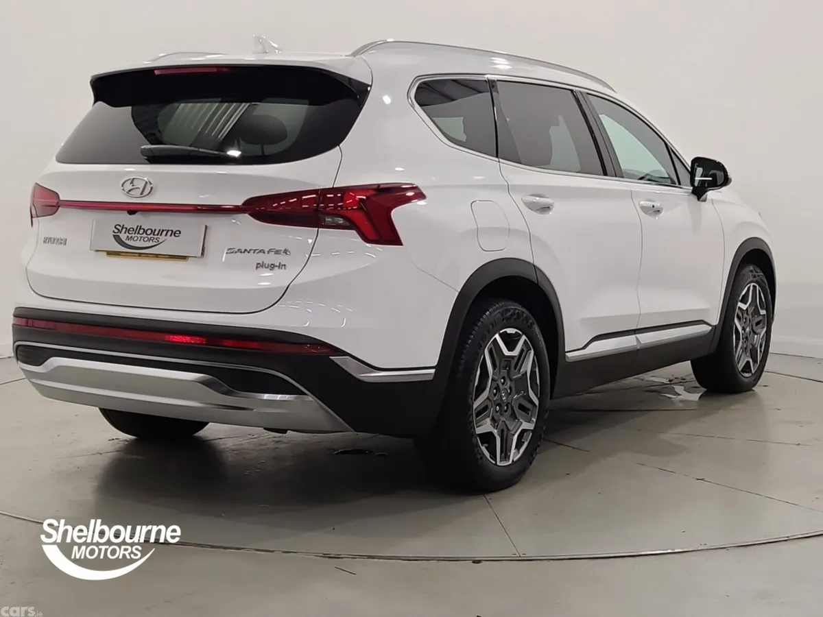 Hyundai Santa Fe Estate, Petrol Hybrid, 2023, White