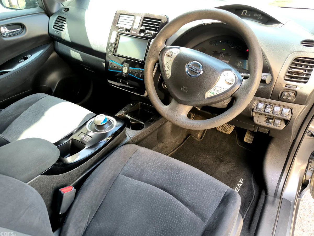 Nissan Leaf Hatchback, Electric, 2017, Grey