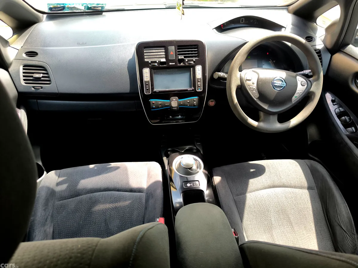 Nissan Leaf Hatchback, Electric, 2017, Grey