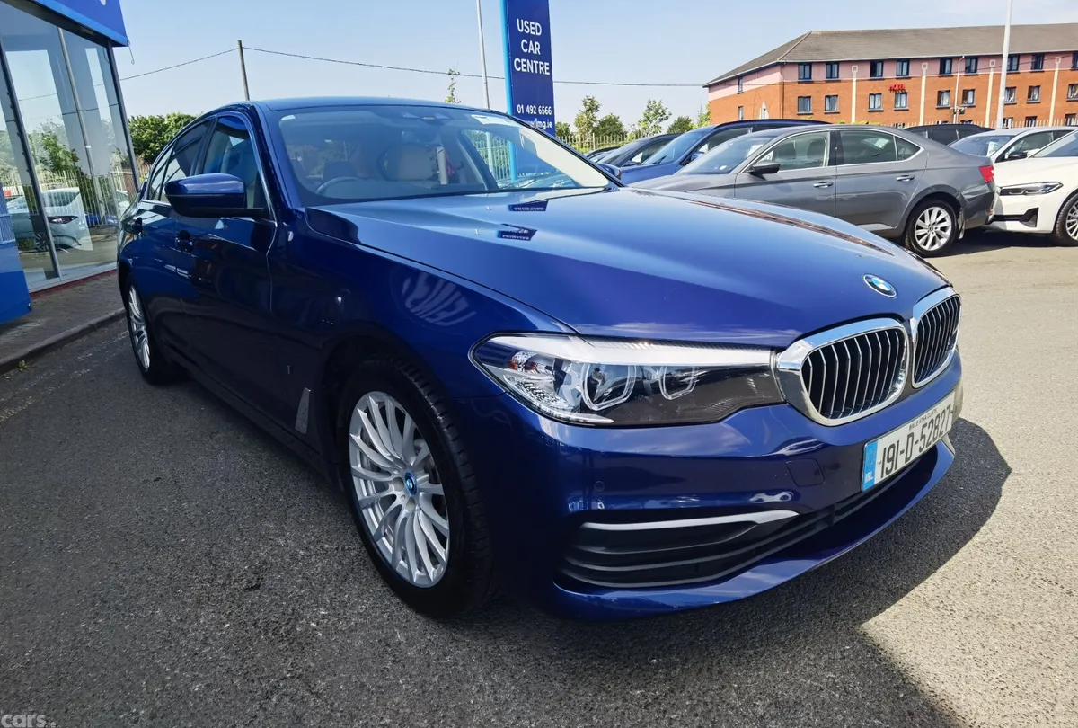 BMW 5-Series Saloon, Petrol Plug-in Hybrid, 2019, Blue