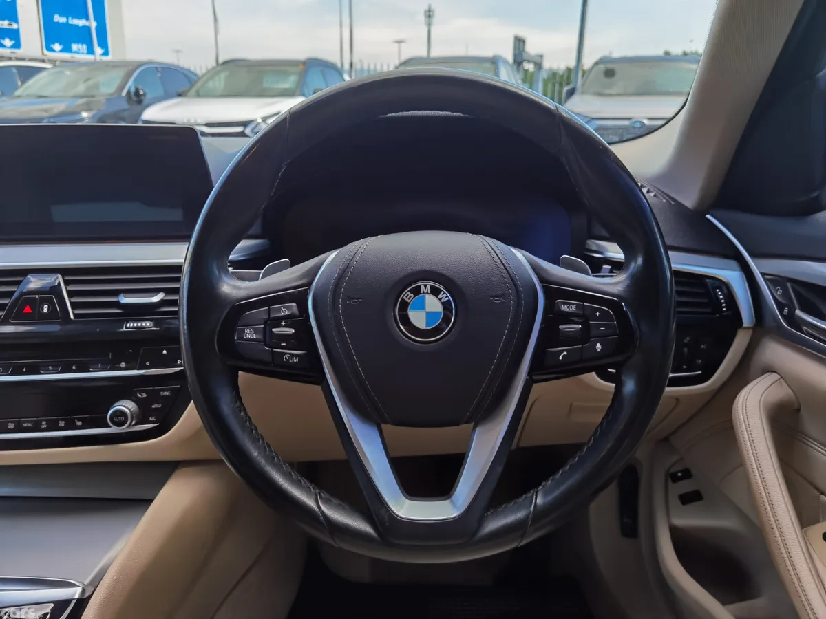 BMW 5-Series Saloon, Petrol Plug-in Hybrid, 2019, Blue