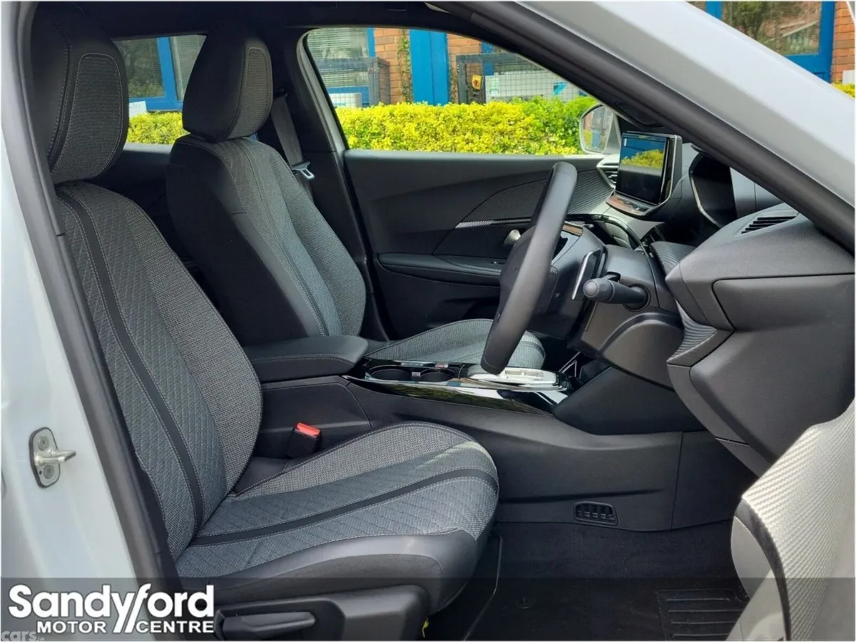 Peugeot 2008 SUV, Petrol Hybrid, 2026, White