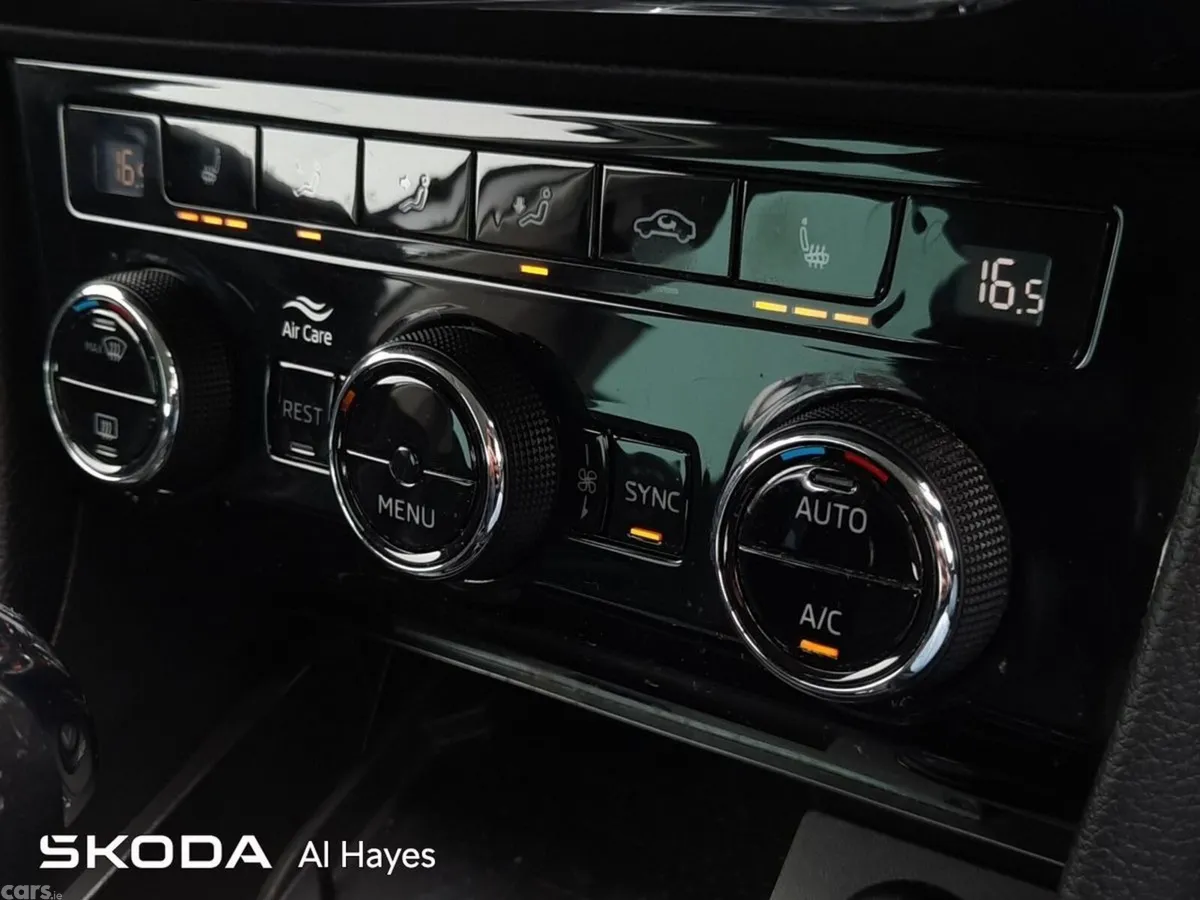 Skoda Superb Saloon, Diesel, 2022, Silver