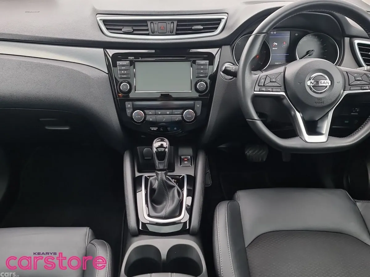 Nissan Qashqai MPV, Diesel, 2019, Brown