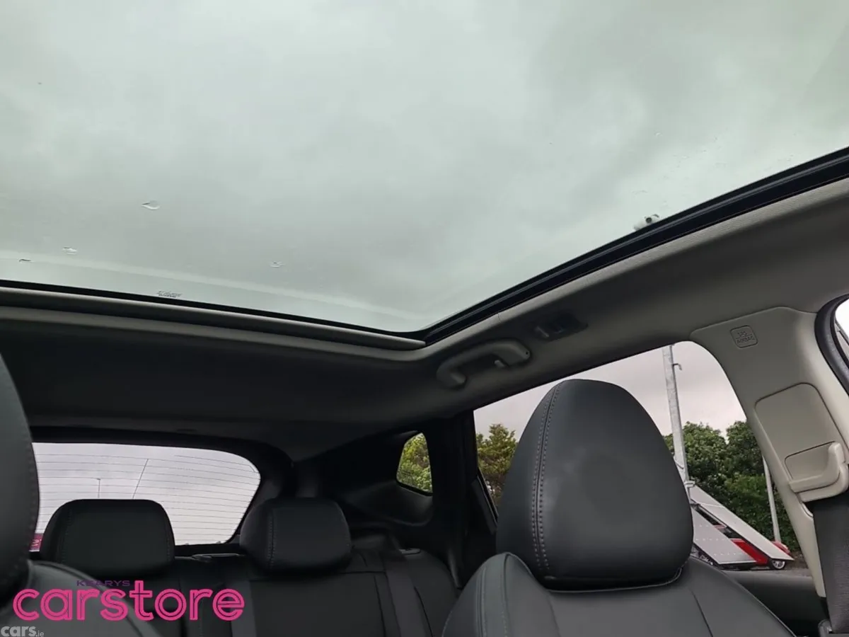 Nissan Qashqai MPV, Diesel, 2019, Brown