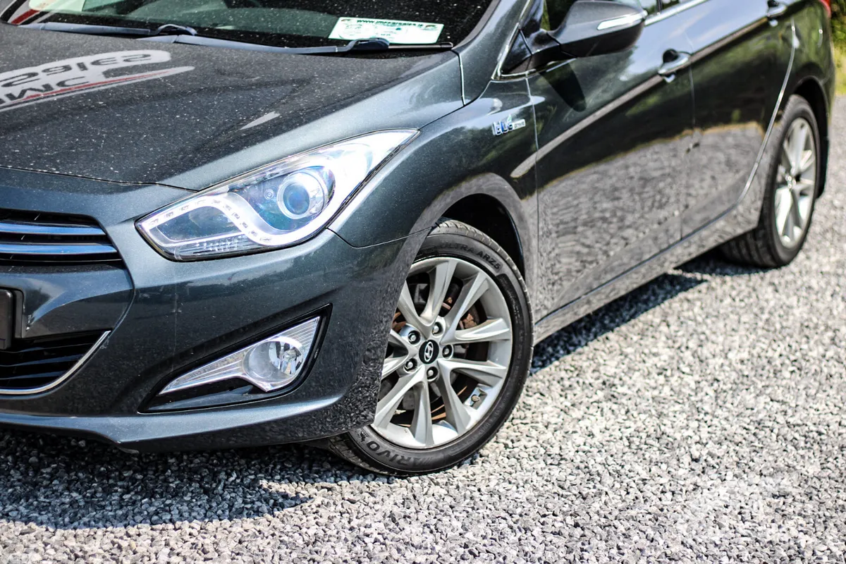 Hyundai i40 Saloon, Diesel, 2015, Grey