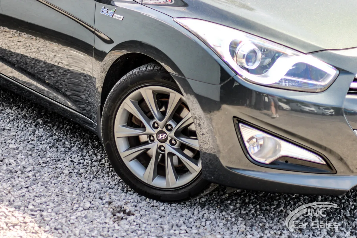 Hyundai i40 Saloon, Diesel, 2015, Grey