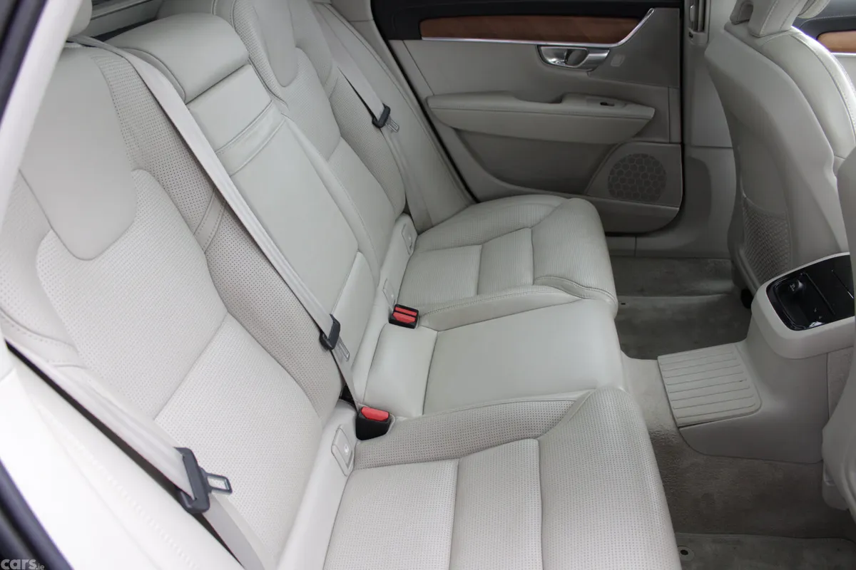 Volvo VOLVO Estate, Petrol Plug-in Hybrid, 2019, Blue